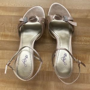 BP platinum gold satin heels